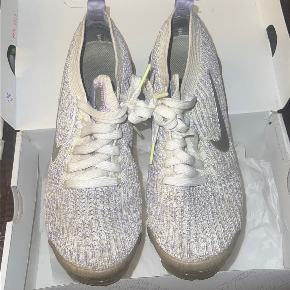 Nike White and Light Gray W Air VaporMax Flyknit 3 Shoe Box